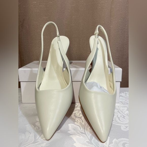 Meshki Shoes - NIB Meshki Dasha 10 Elegant Cream Slingback 2” Heels